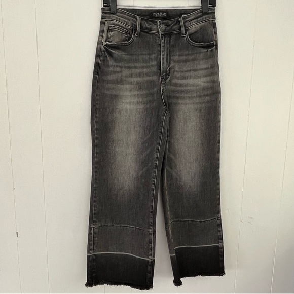 Judy Blue Denim - Judy Blue Knoxville High Rise Wide Leg Crop GrayBlack Jeans Released Hem JB88762